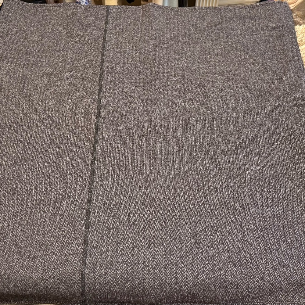 lululemon gray scarf